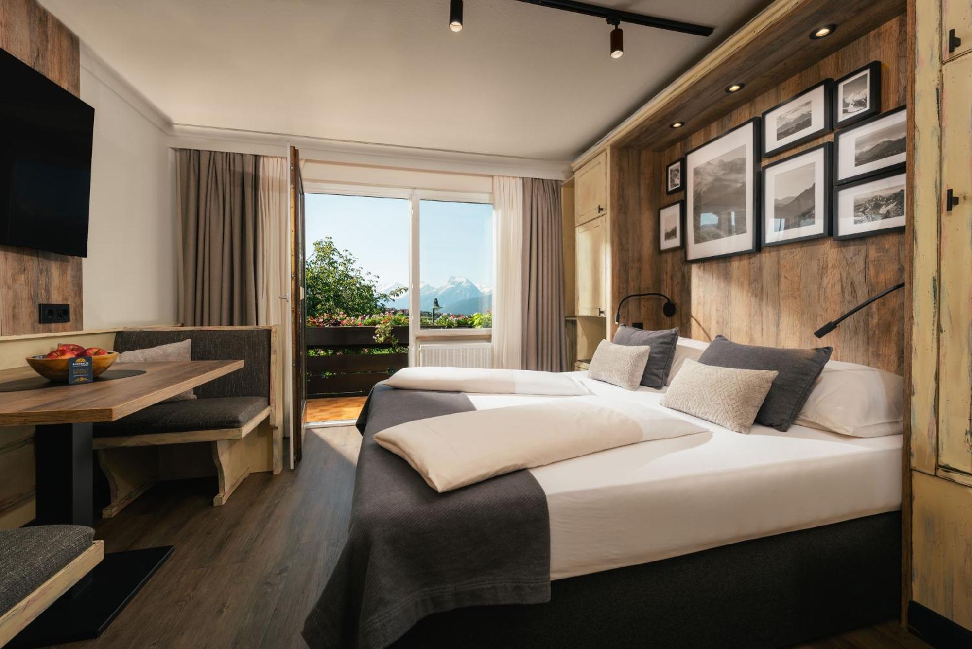 Mondi Hotel Аксамс Екстер'єр фото