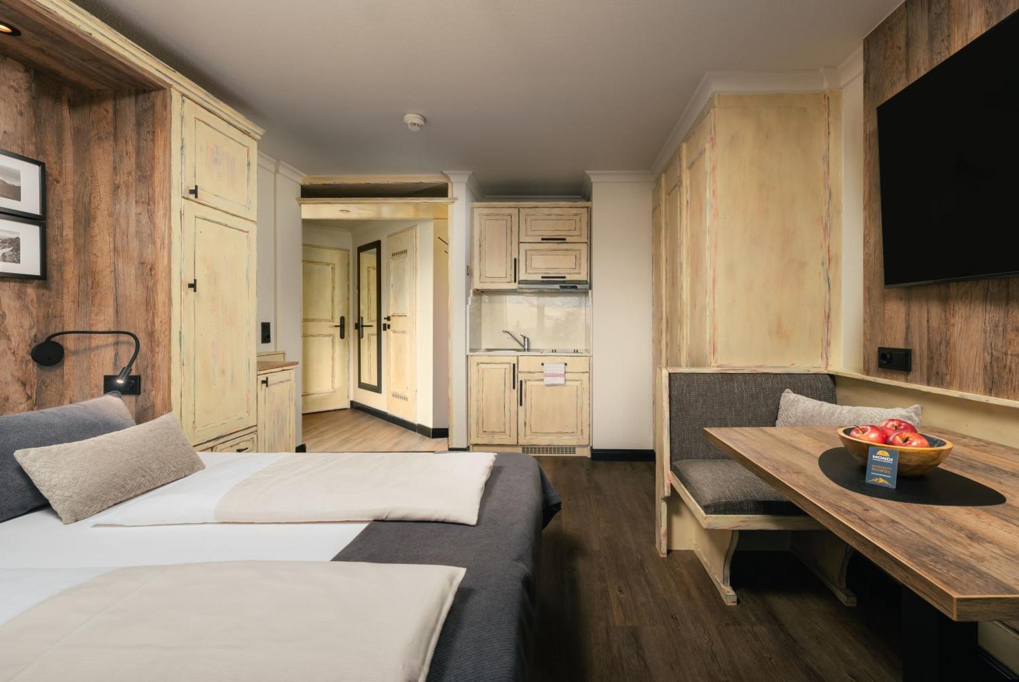Mondi Hotel Аксамс Екстер'єр фото