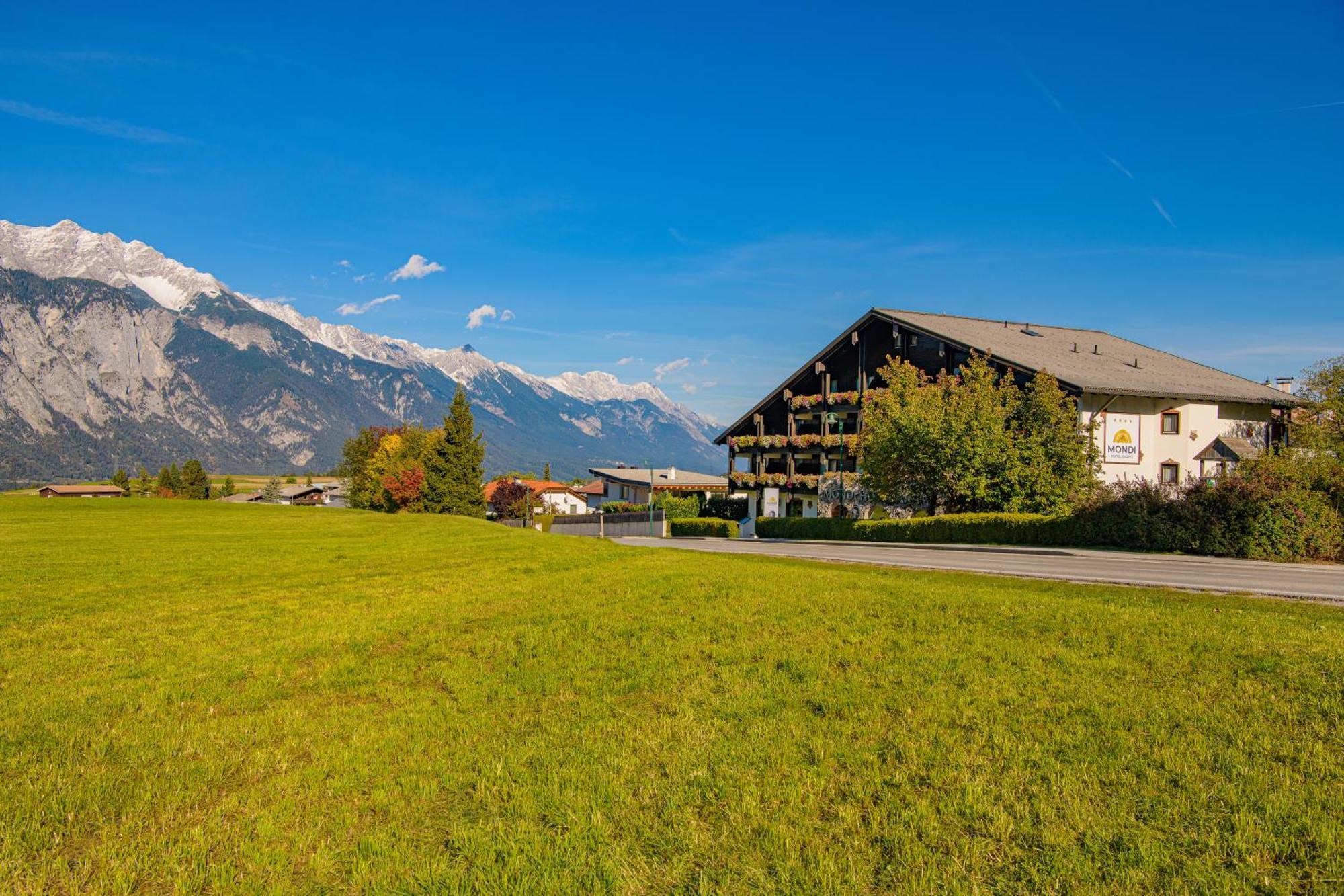 Mondi Hotel Аксамс Екстер'єр фото