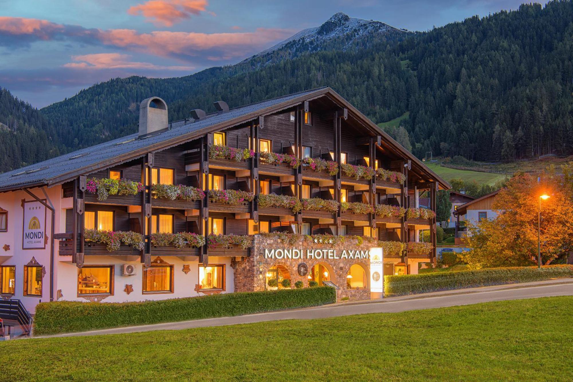 Mondi Hotel Аксамс Екстер'єр фото